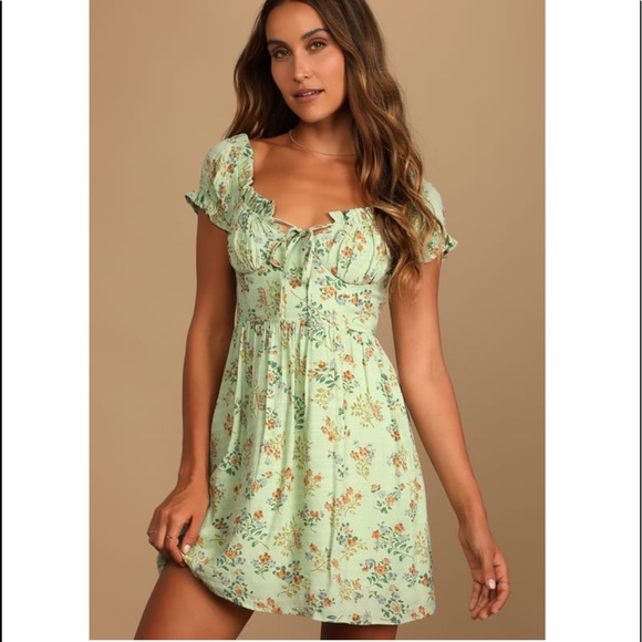 Green Floral Print Off-the-Shoulder Skater Dress - Picture 1 of 3